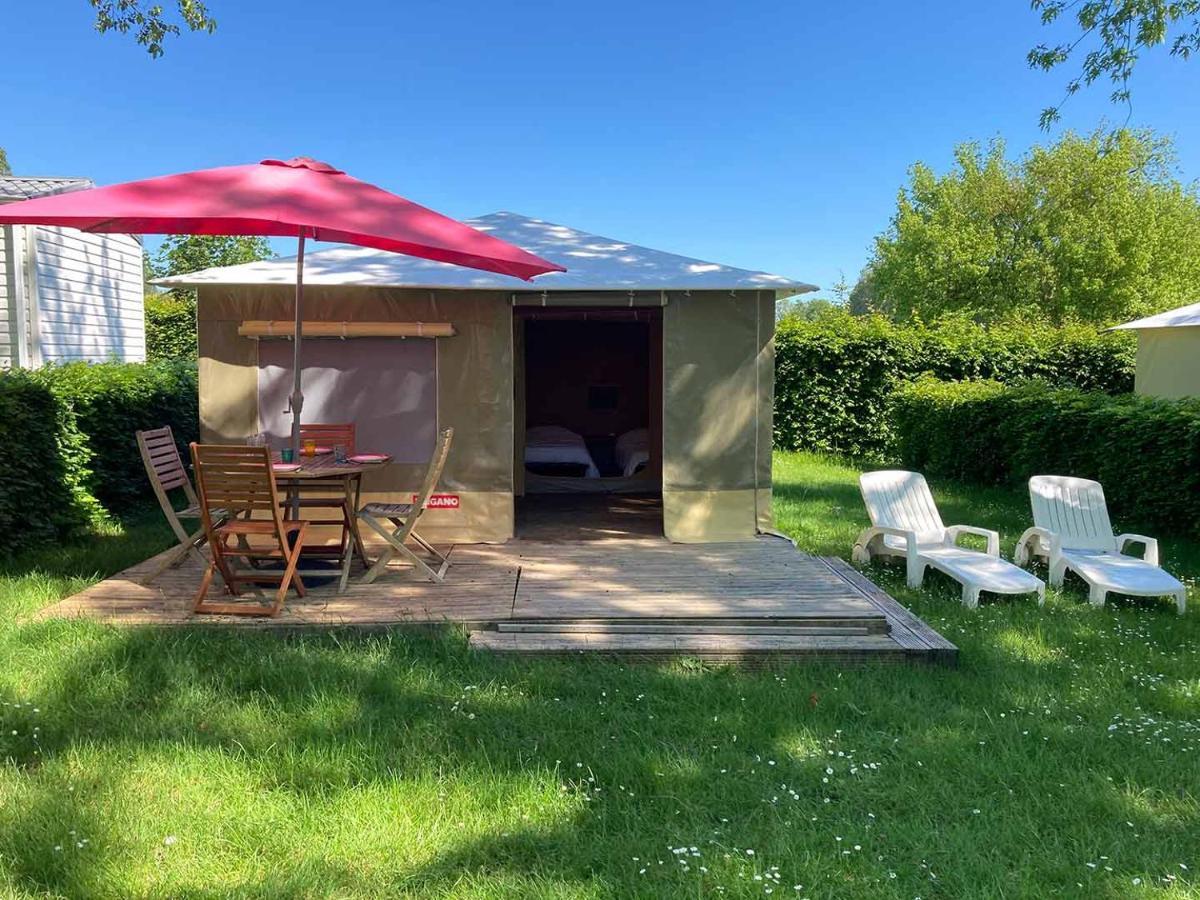 Camping Les Portes Du Perche Mamers Exterior photo