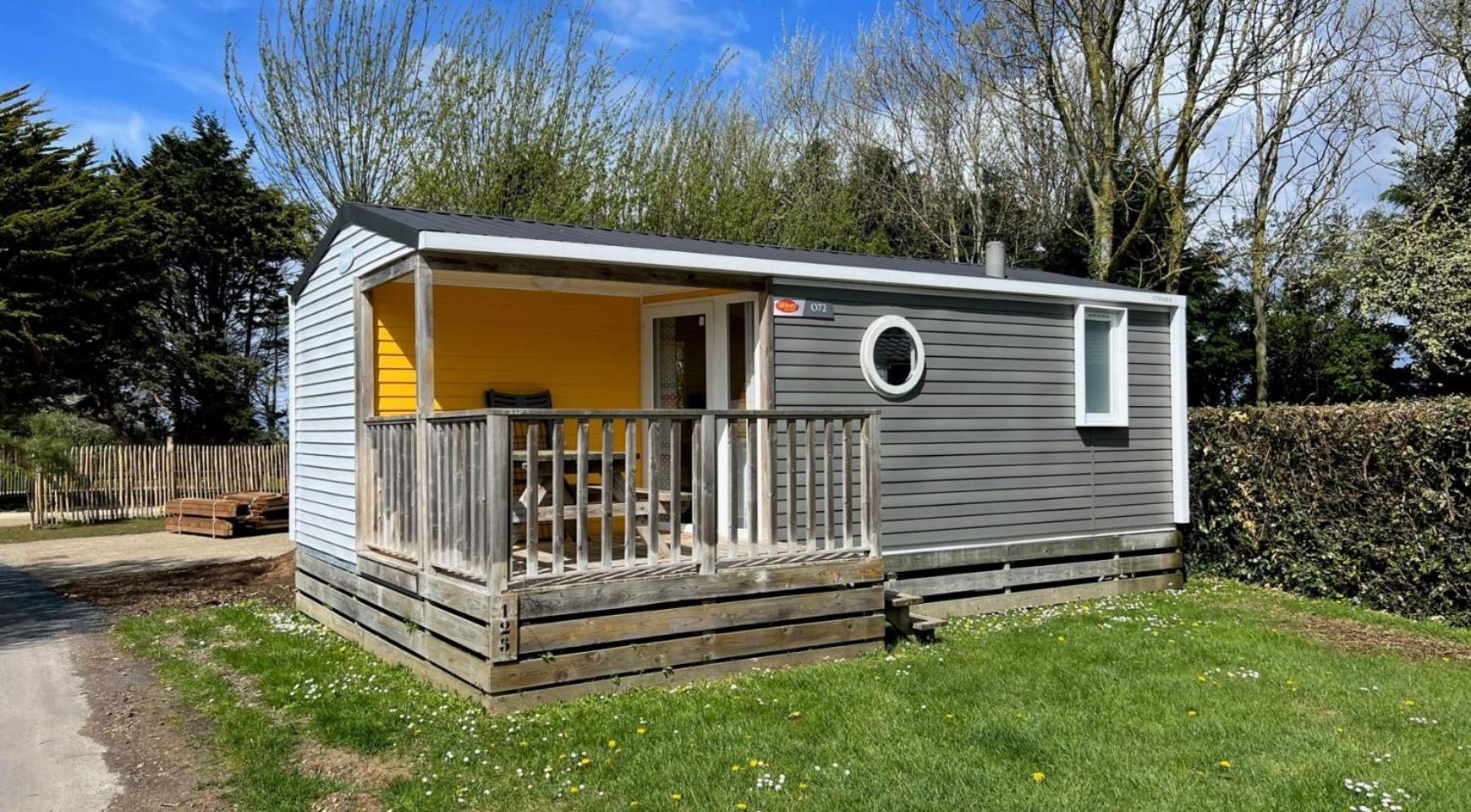 Camping Les Portes Du Perche Mamers Exterior photo